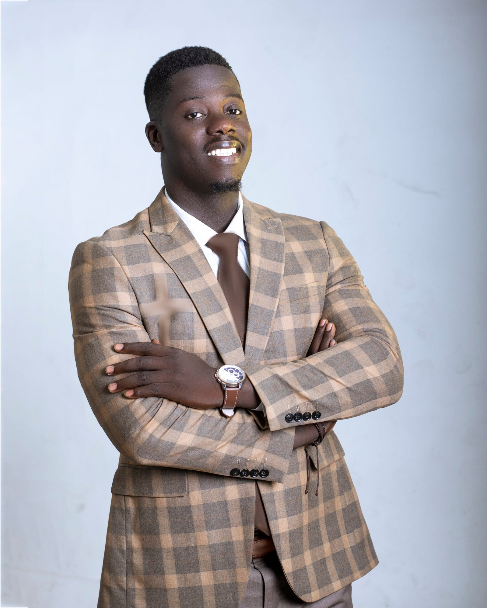 Louis Leonardo Pierre sort du silence et reprend sa mission gospel